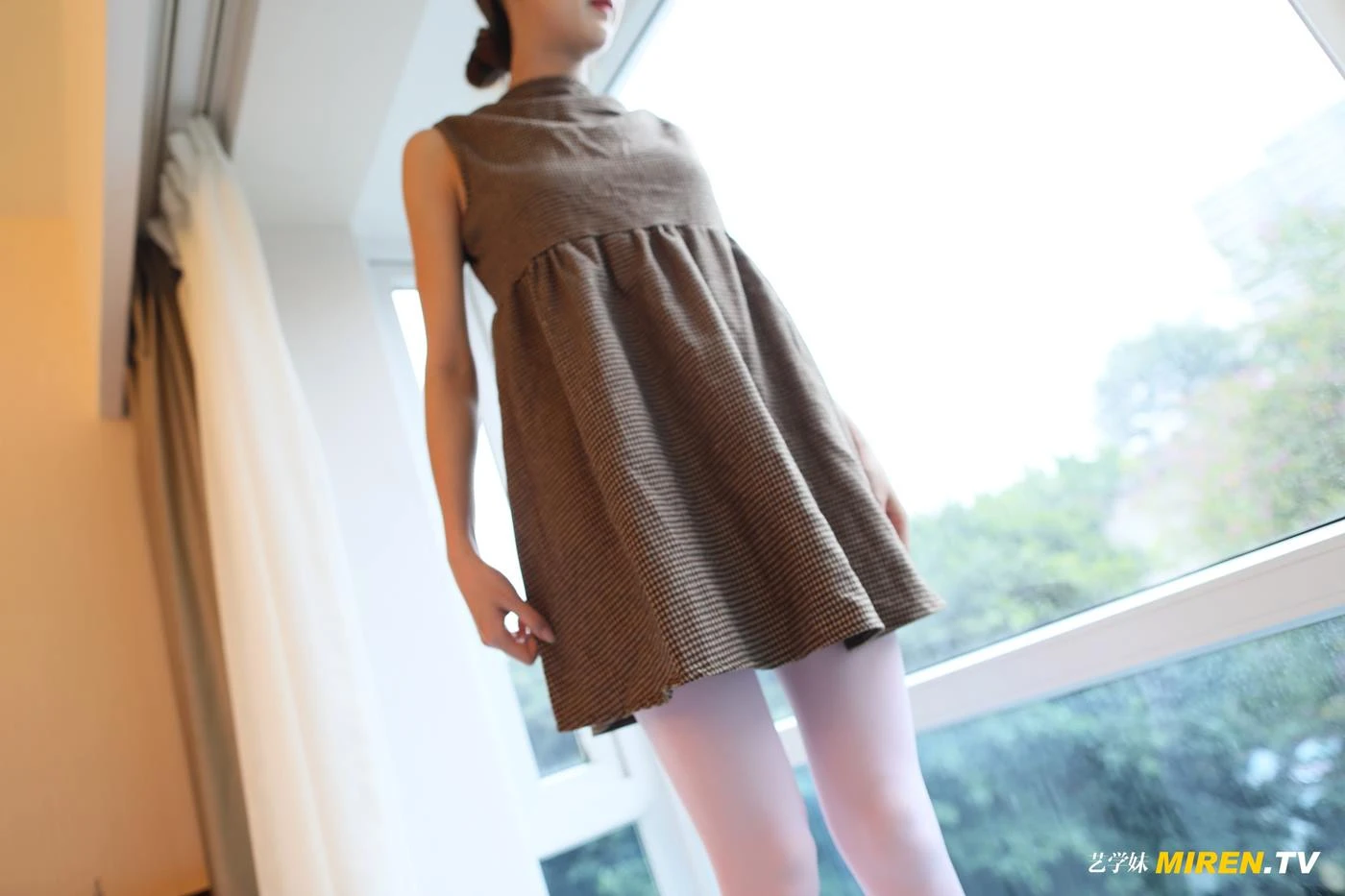 [ROSI艺XUE妹]2020.03.23 NO.106[71+1P/69MB]
