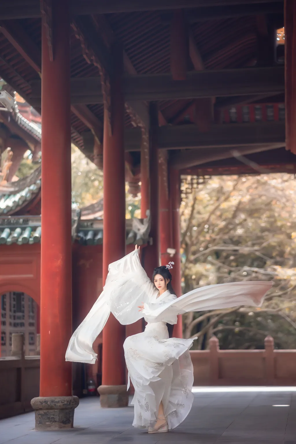 [YITUYU艺图语]2022.11.23 白衣渡我 -绮罗生的小苏苏-[33+1P/257MB]