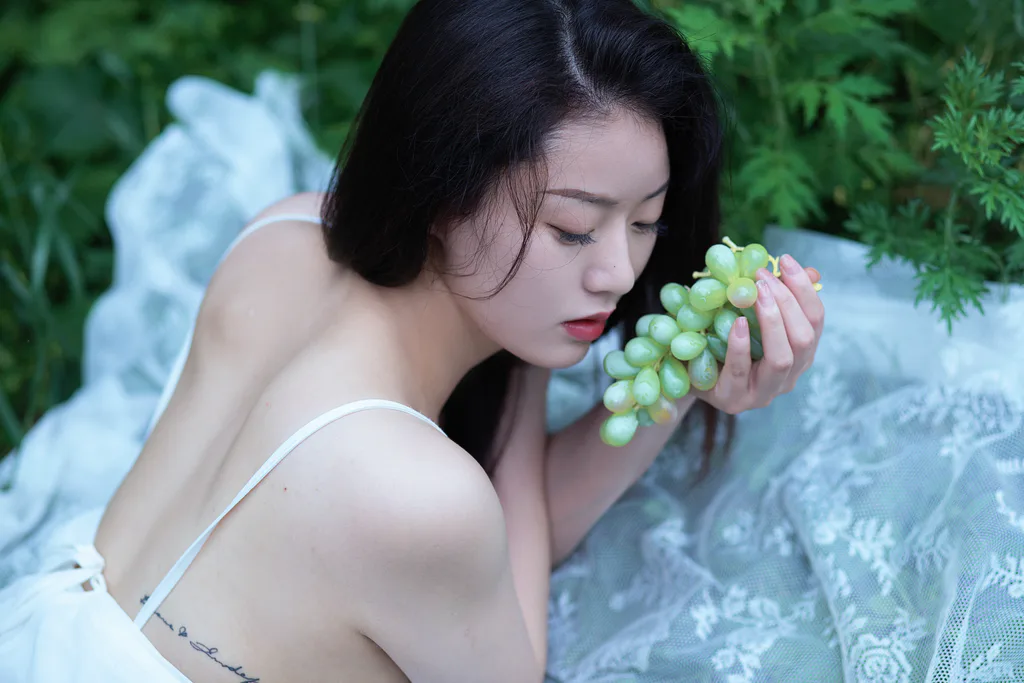 [YITUYU艺图语]2023.05.31 雨季 tian[23+1P/372MB]