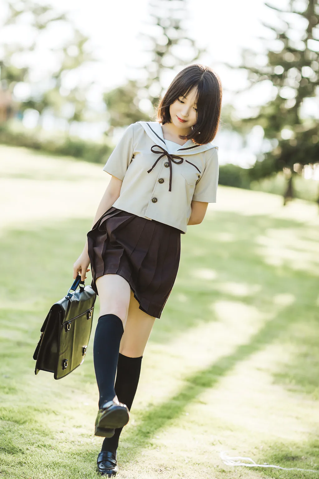 [YITUYU艺图语]2023.04.18 拍不完的夏天 四月青夏 [48+1P/218MB]