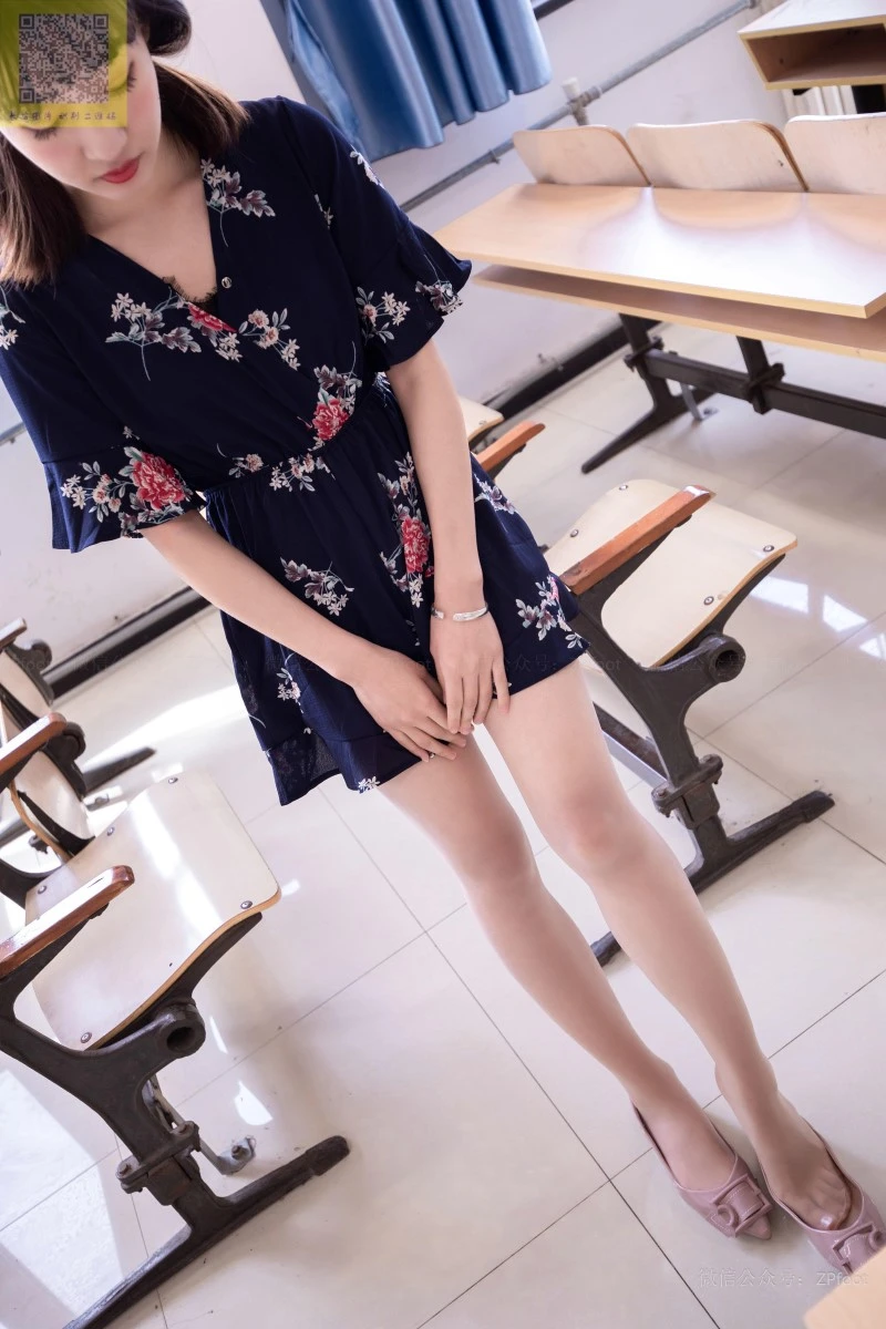 [LSS山茶摄影] NO.087 小雪教室肉丝碎花裙 [89P/266MB]