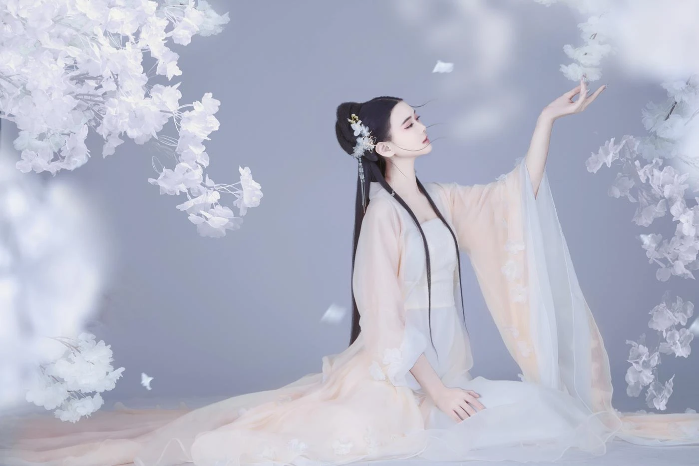 [YITUYU艺图语] 2022.02.07 樱花落 欣宝 [22P/228MB]