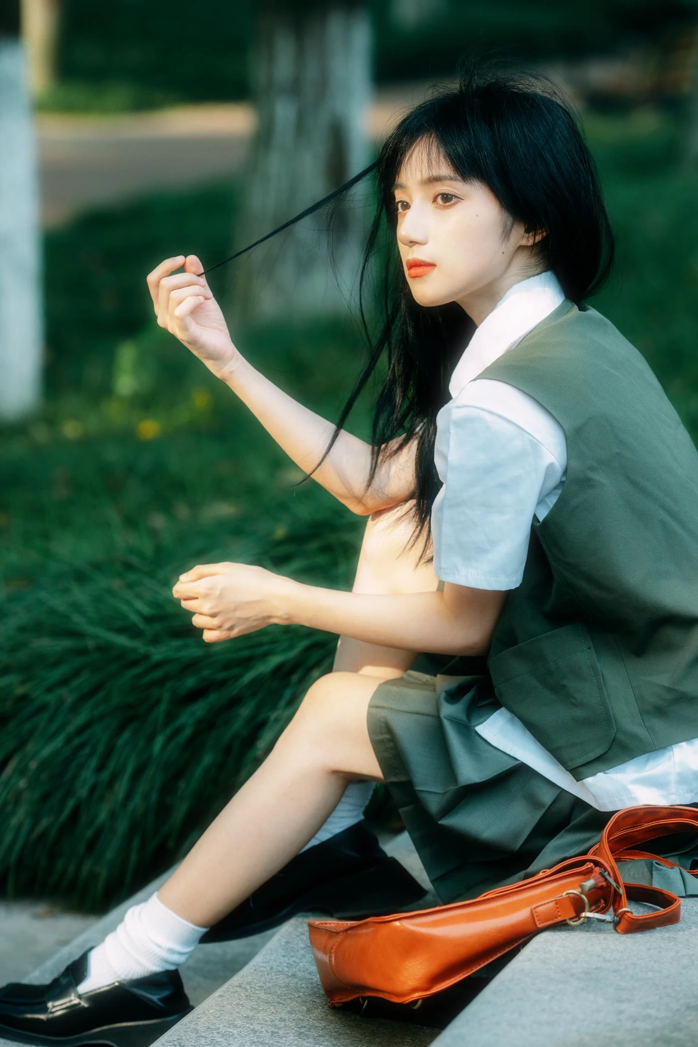 [YITUYU艺图语] 2021.11.26 绿色心情 月半了吧 [25P/477MB]