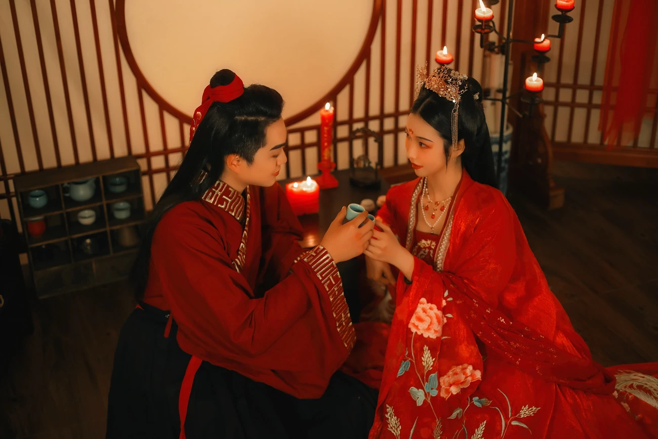 [YITUYU艺图语] 2021.09.04 佳偶天成 茵茵 [26P/379MB]