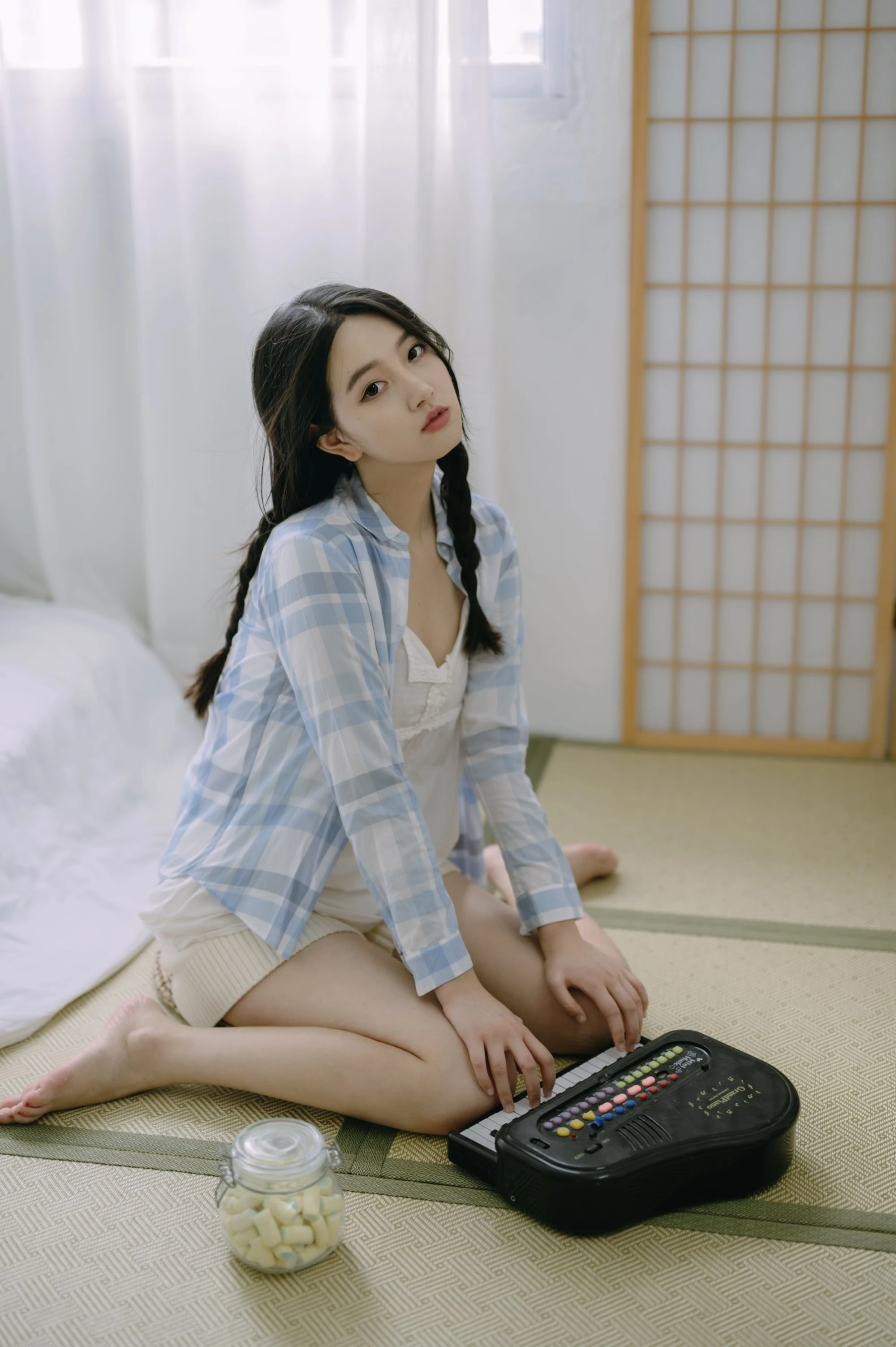 [YITUYU艺图语]2022.08.04 蓝色的故事 幽灵胡子[28+1P/182MB]