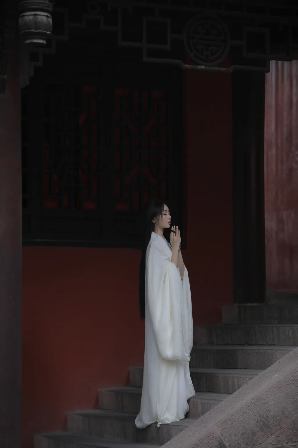 [YITUYU艺图语]2023.04.15 庇佑 素昧在路上 [24+1P/243MB]
