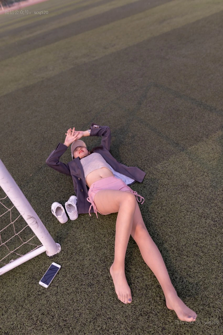 [LSS山茶摄影]NO.255 丝袜穿搭98 [80P/369MB]
