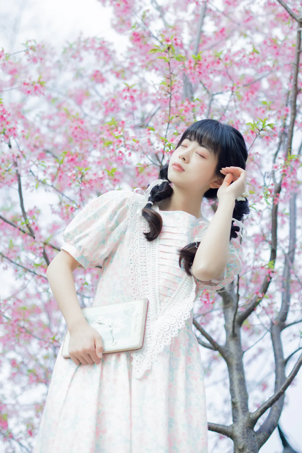 [YITUYU艺图语]2023.03.29 春日樱花记忆 一只暖暖[30+1P/250MB]
