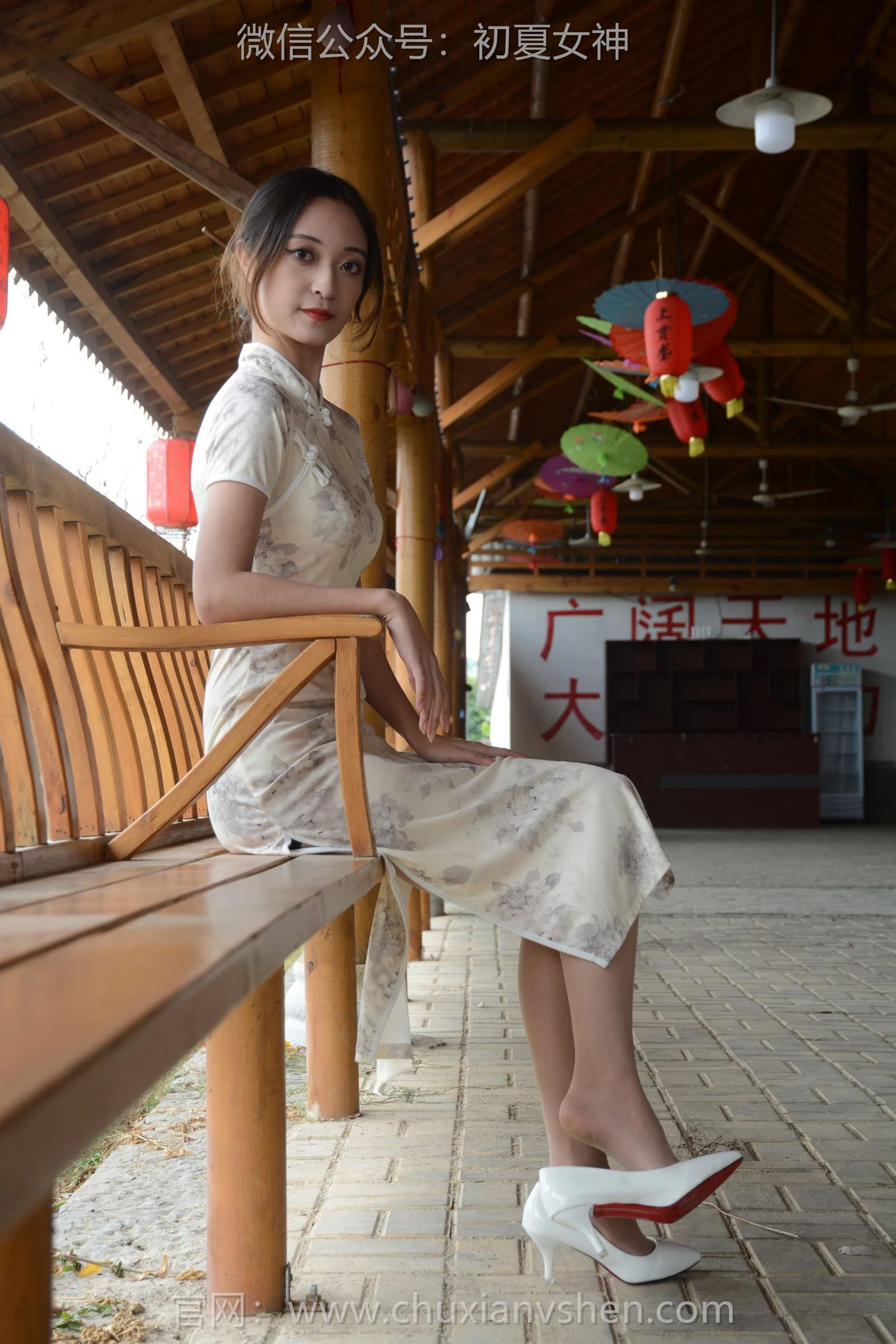 初夏女神 NO.129 依依 寒冬旗袍风[140P/1V/3.27GB]