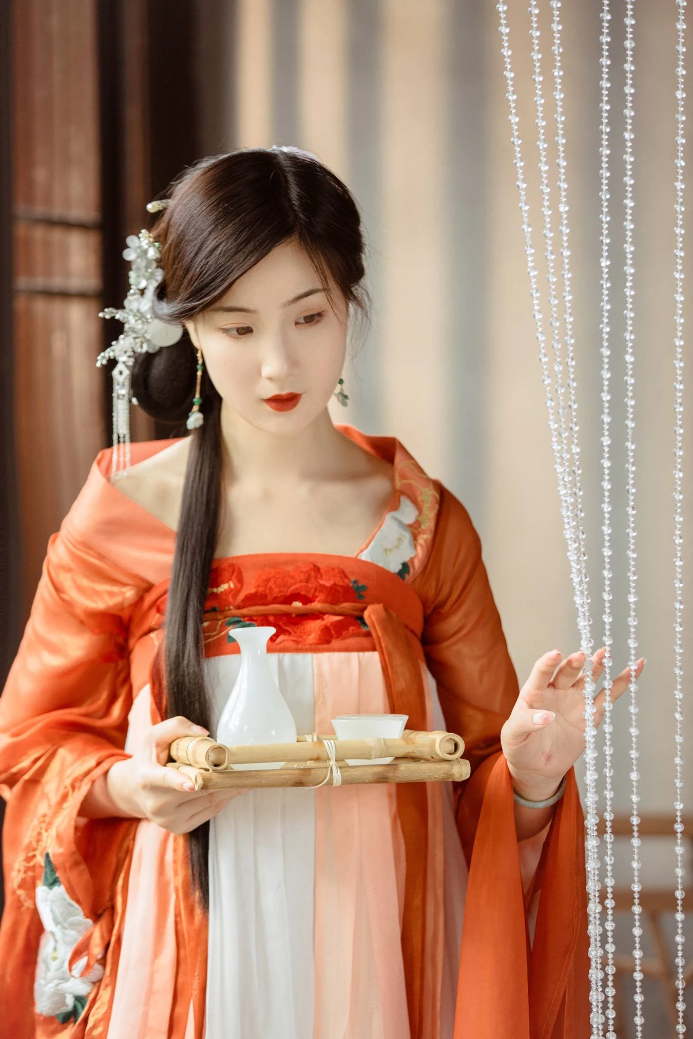 [YITUU艺图语] 2022.04.20 嫣语赋 · 师小小 我是金儿呀 [24P/125MB]