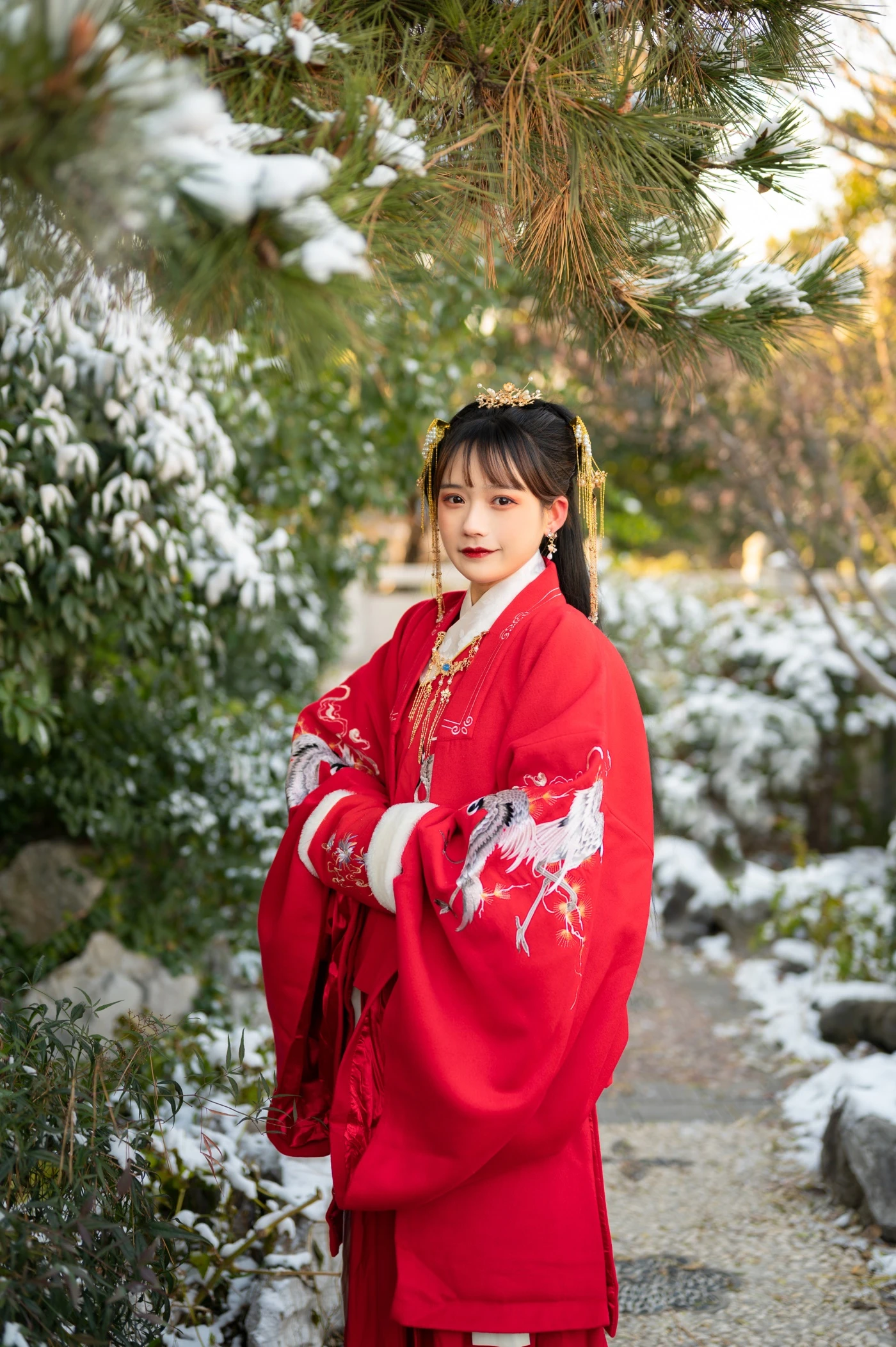 [YITUYU艺图语] 2022.06.18 深宫雪 兔子Zzz不吃胡萝卜 [28P/266MB]