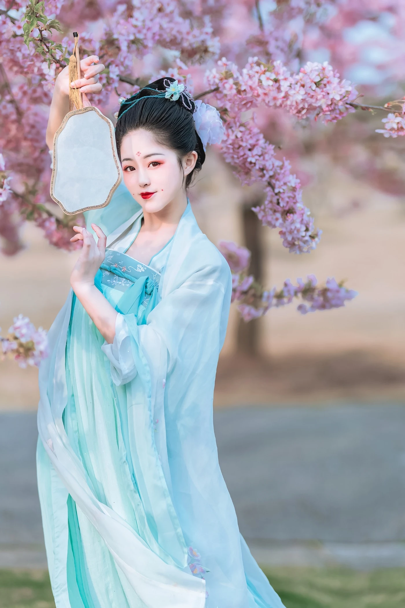 [YITUYU艺图语] 2022.06.27 樱花美仁 蟋蟀呀 [32P/217MB]