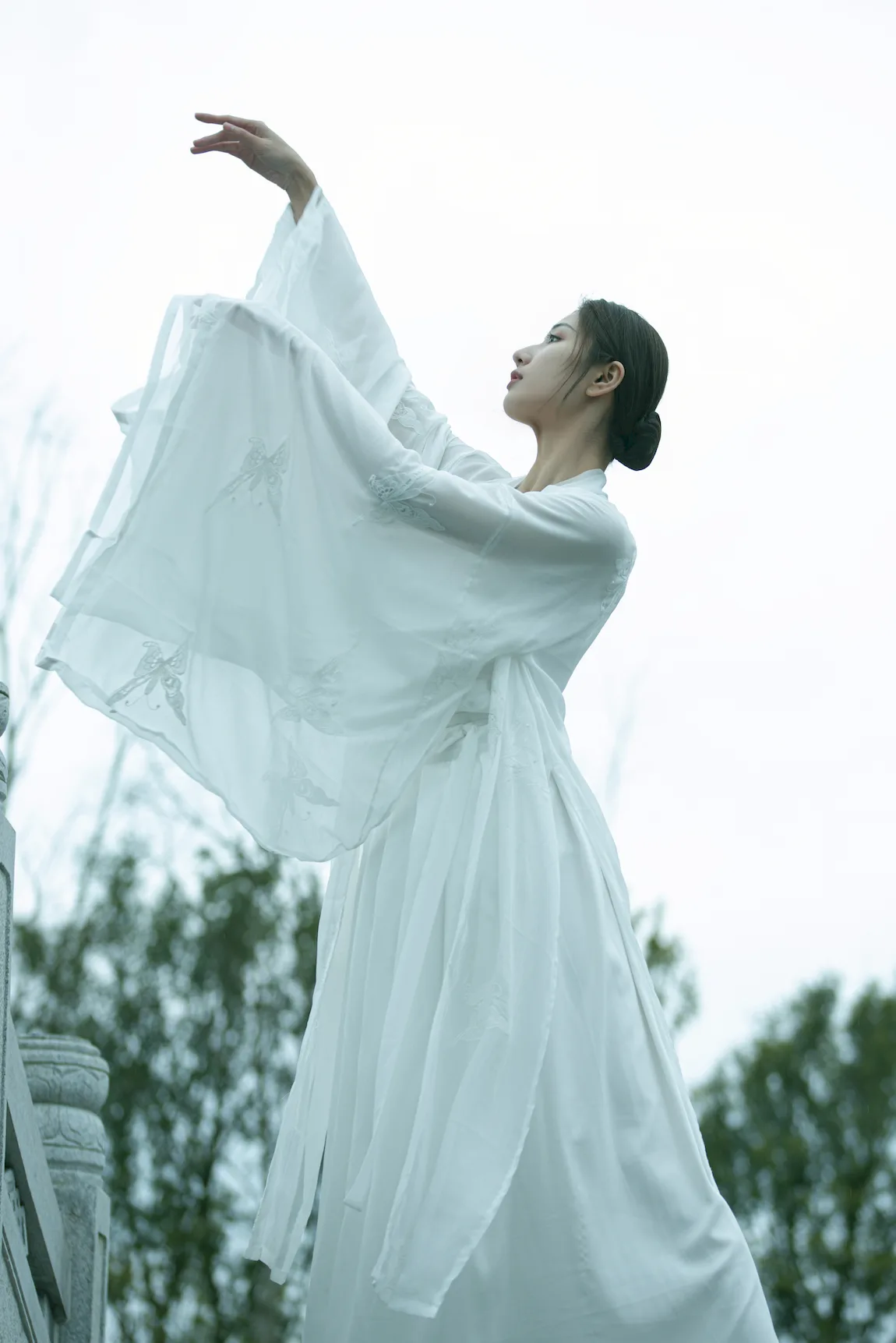 [YITUYU艺图语]2023.07.21 天青色等烟雨 林林[25+1P/368MB]