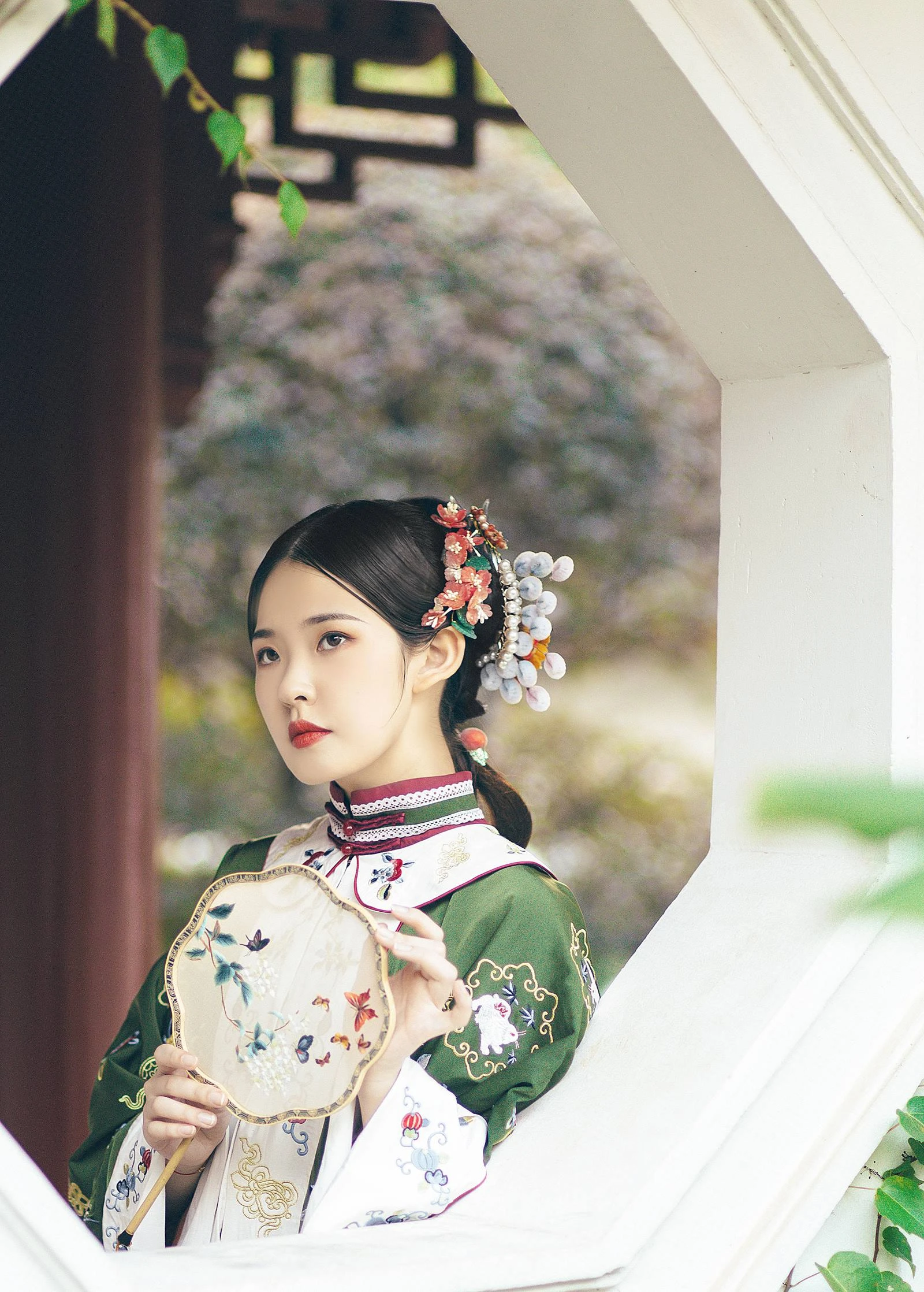 [YITUYU艺图语]2022.08.18 空念远 突突eiko___[19+1P/160MB]