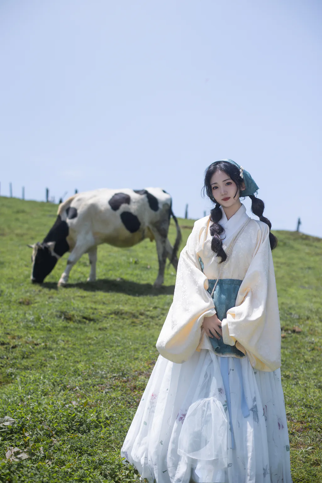 [YITUYU艺图语]2023.05.27 夏日牧场 沉诗思[25+1P/249MB]