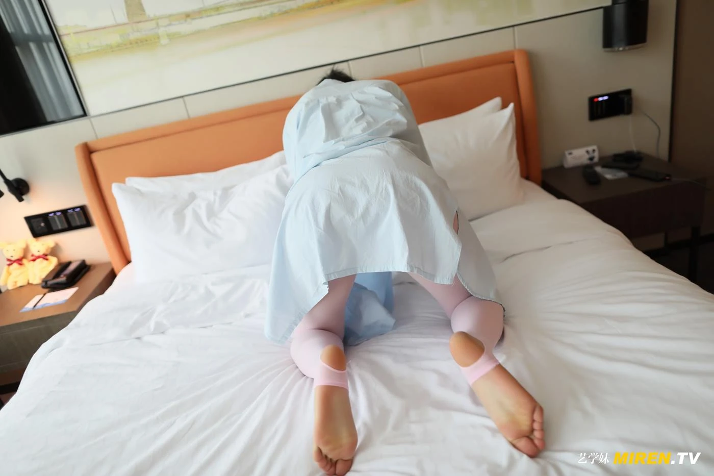 [ROSI艺XUE妹]2020.05.02 NO.124[85+1P/46MB]