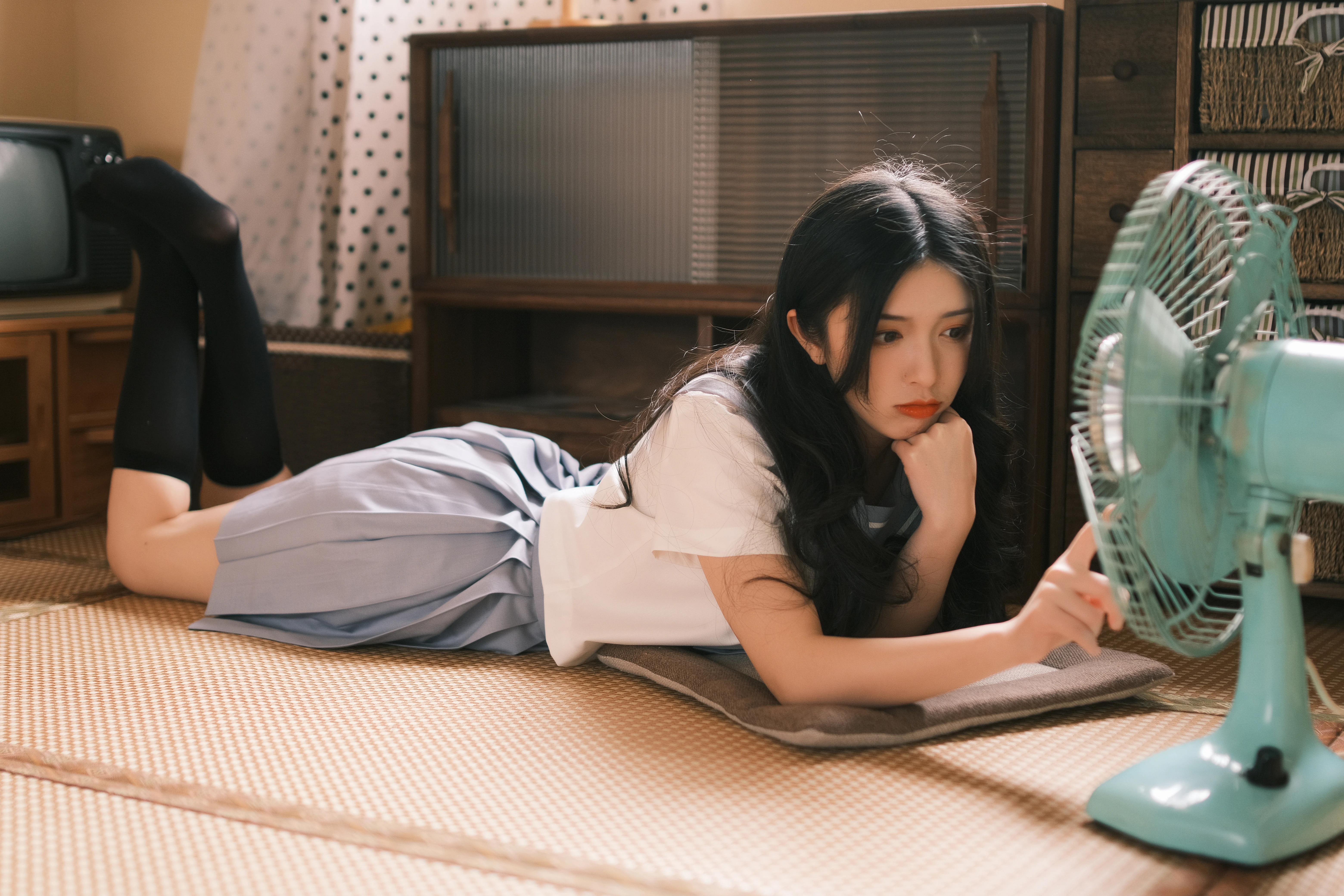 [YITUYU艺图语] 2022.05.22 没有夏的夏天 辛冉 [20P/195MB]