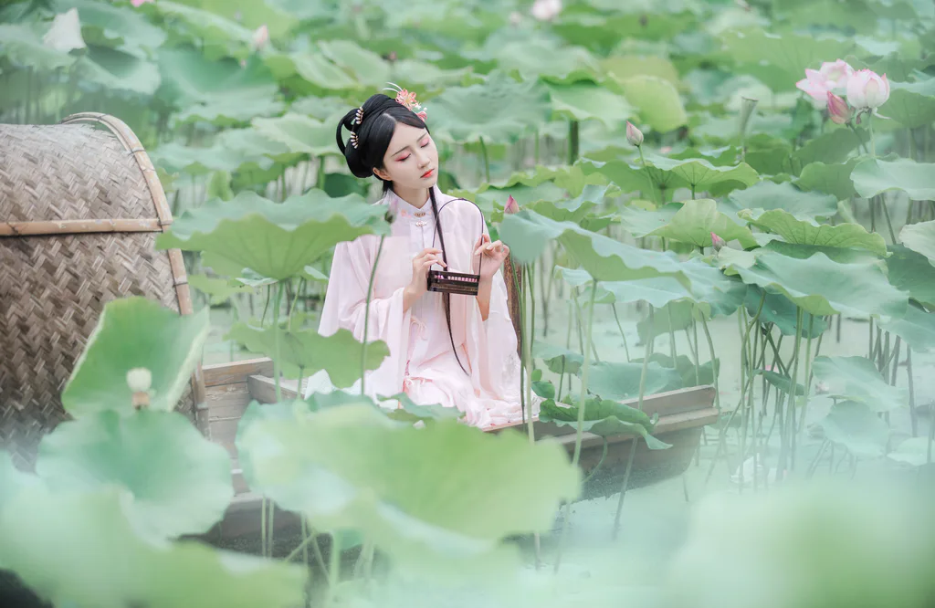 [YITUYU艺图语]2023.04.26 采莲曲 绮罗生的小苏苏 [21+1P/109MB]