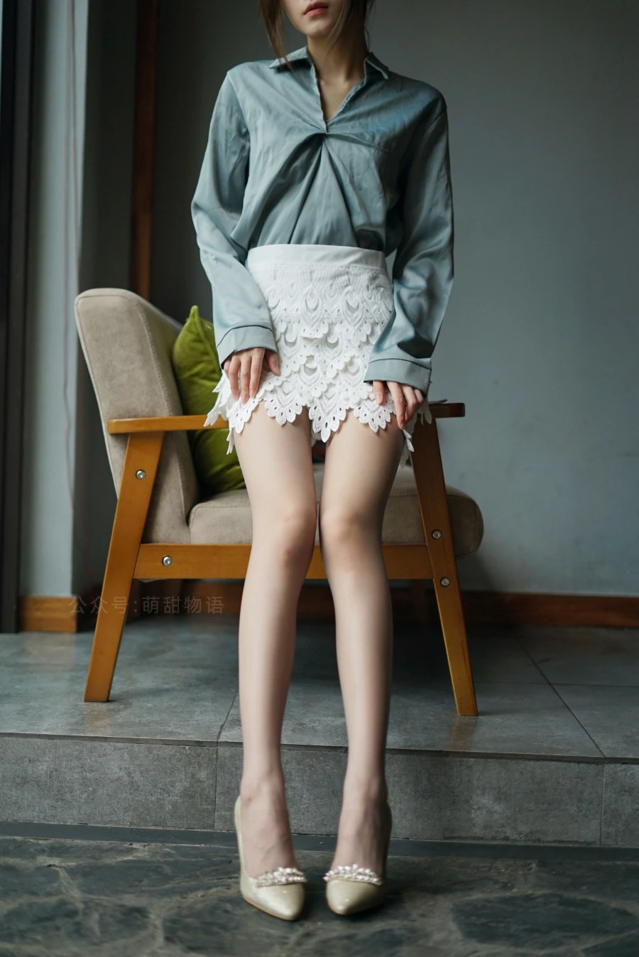 [萌甜物语]XM195《迷人小OL-腿腿(含SP)》 [113+1P/1V/952MB]