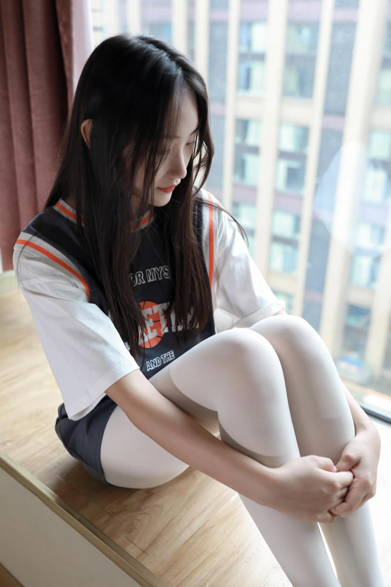 [MZSOCK]爱镁足 NO.137 君君[78P/1V/2.02GB]