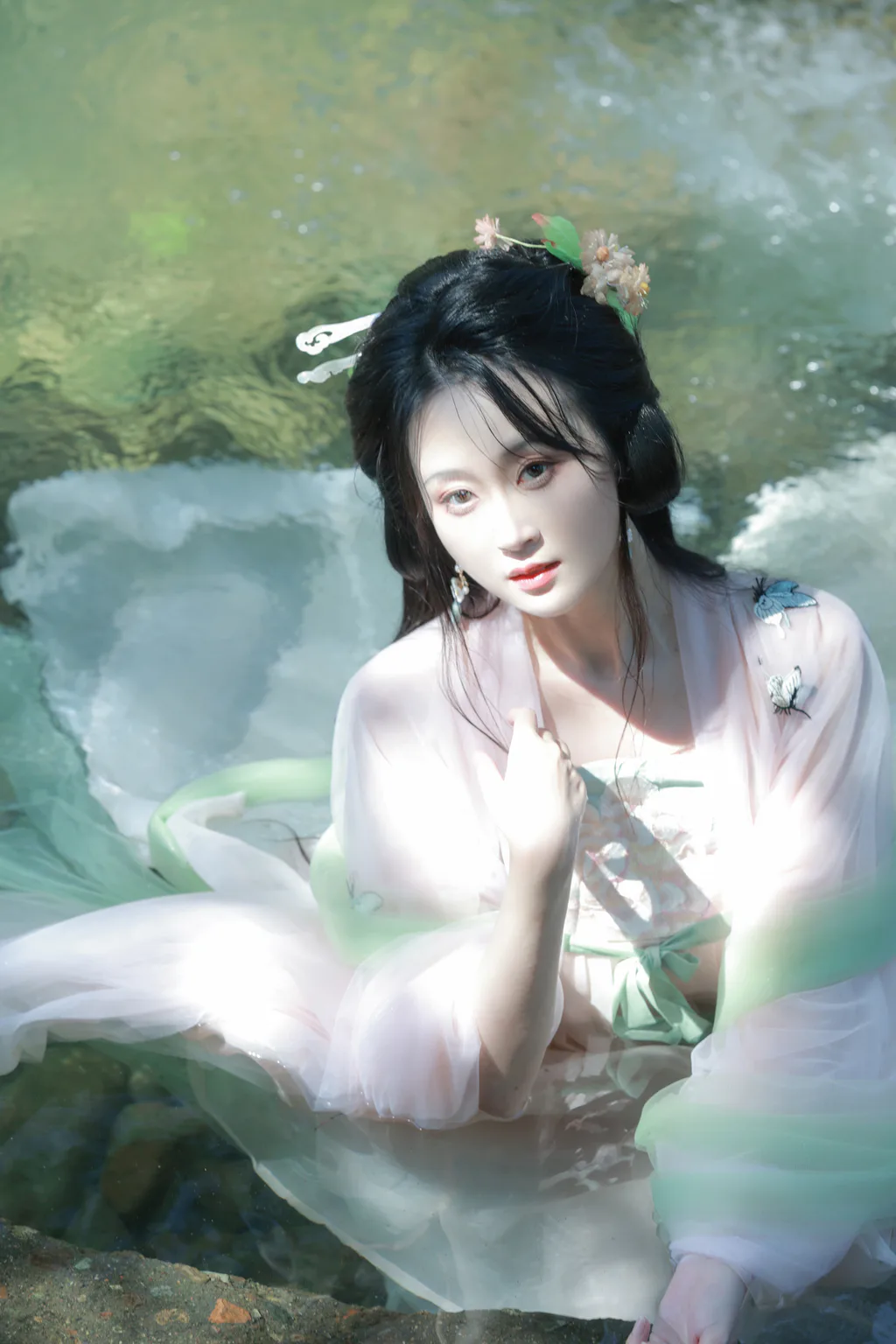 [YITUYU艺图语]2023.02.26 春山秋水 瞳人儿[28+1P/283MB]