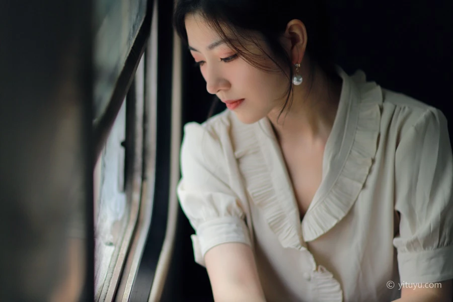 [YITUYU]艺图语 2021.04.14 远方 HANA [24P/539MB]