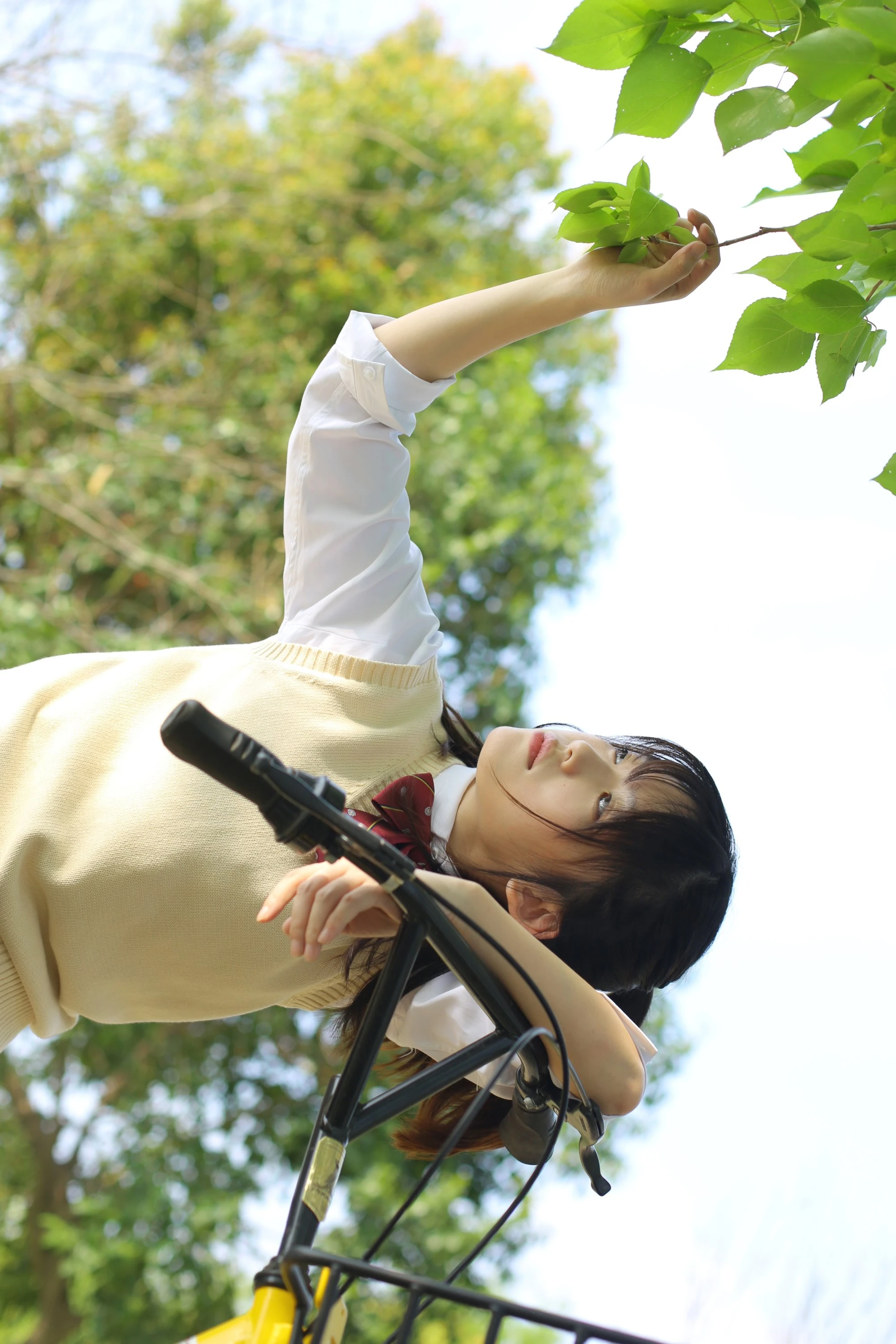 [YITUYU艺图语] 2022.07.11 青春之旅 雪梨大王 [26P/197MB]