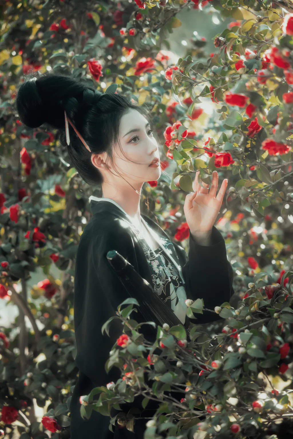 [YITUYU艺图语]2023.04.11 山茶不懂红玫瑰 素素[35+1P/575MB]