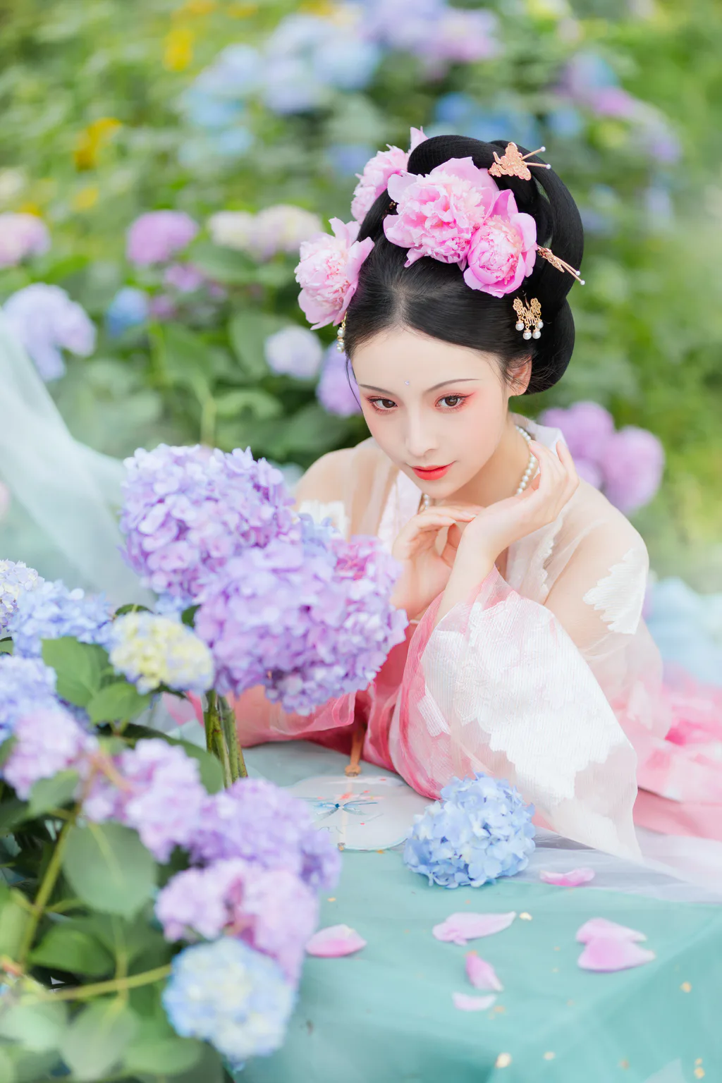 [YITUYU艺图语]2023.04.17 花间美仁 一小枝枝枝枝 [23+1P/106MB]