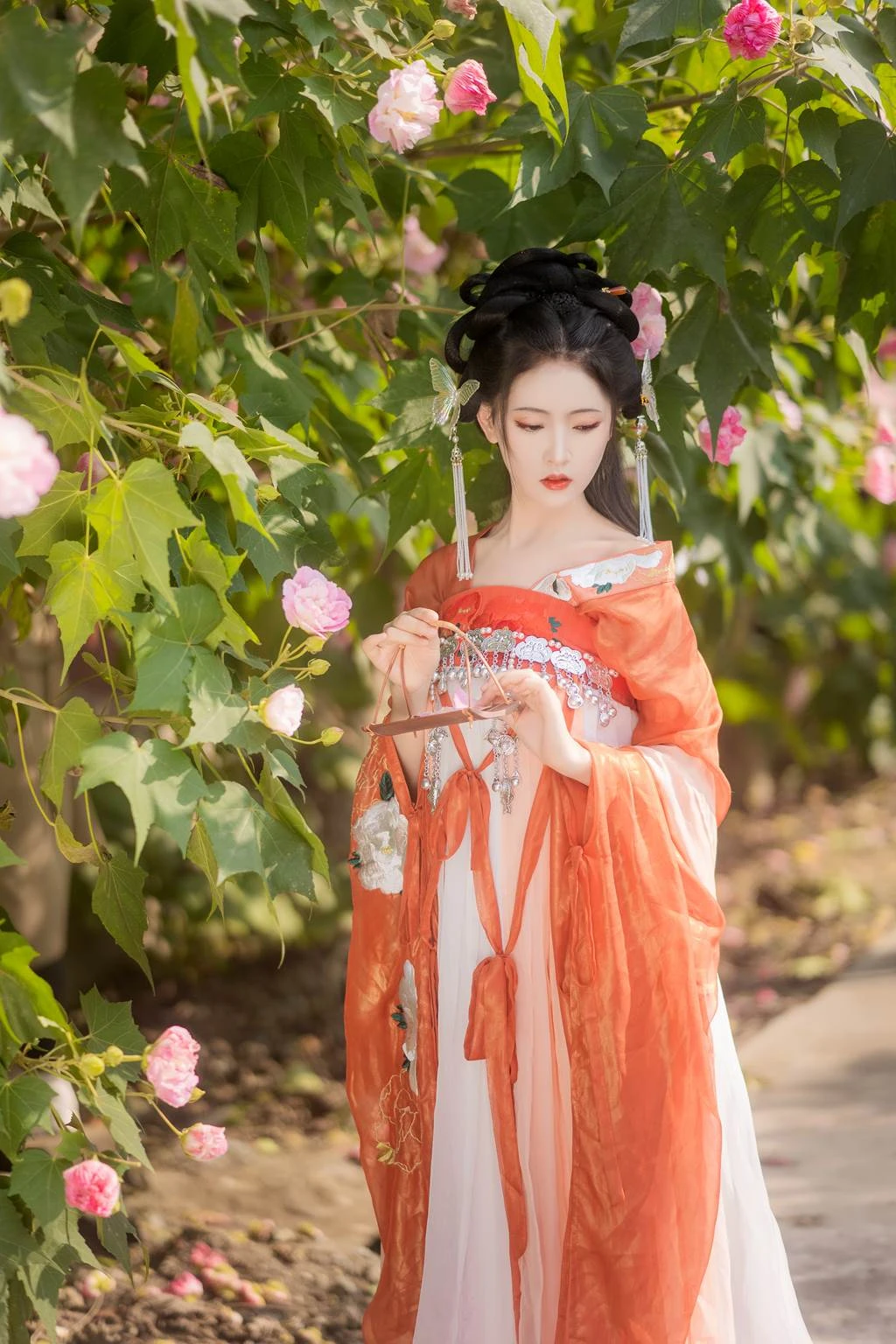 [YITUYU艺图语]2022.11.04 似是故人来 -林秋奈[34+1P/380MB]