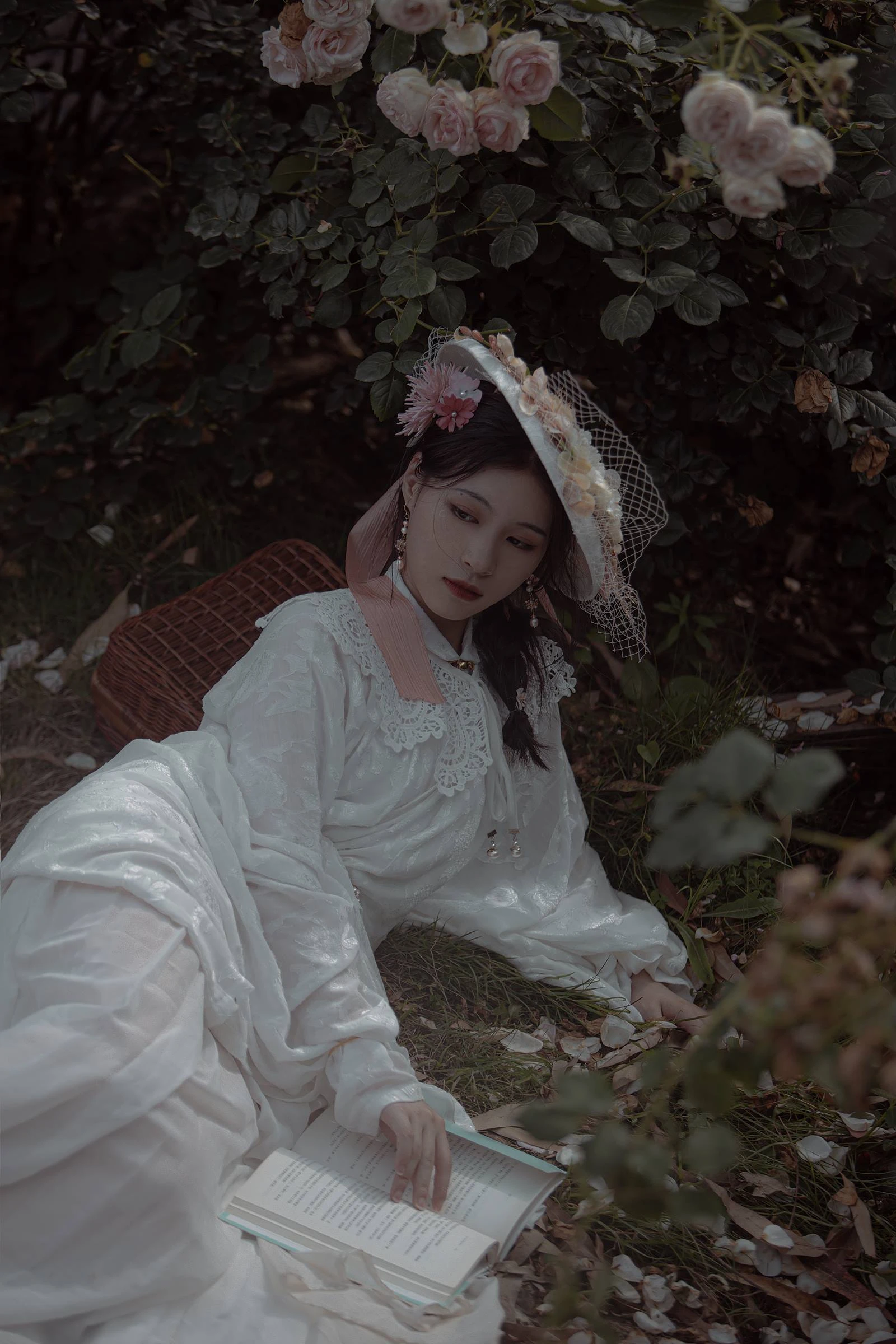 [YITUYU艺图语]2022.09.29 玫瑰 努力搬砖的双翮[27+1P/423MB]