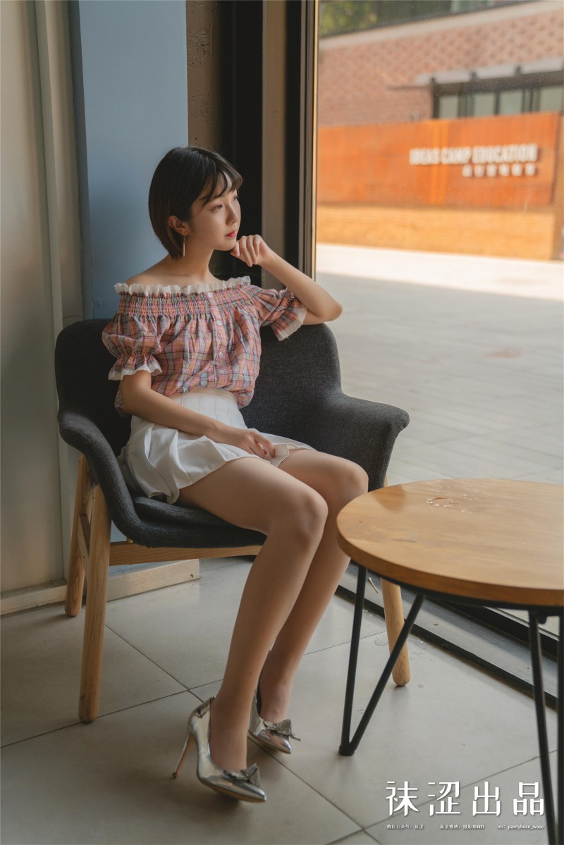袜涩写真 VOL.073 暖暖~ 田园风百褶裙 [50P/239MB]