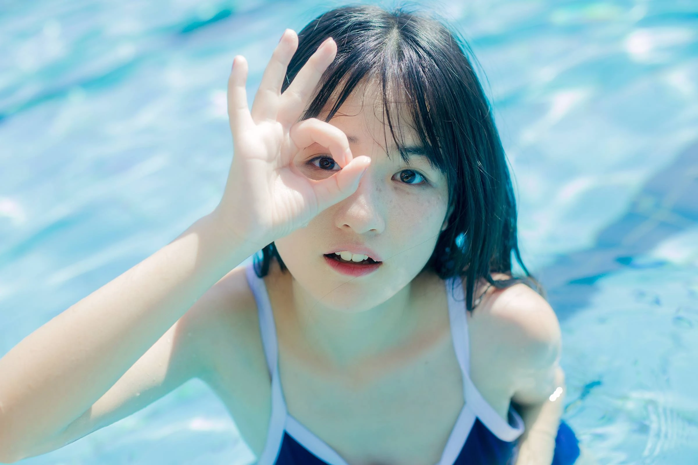 [YITUYU艺图语]2022.10.06 水也会融化吗 小怡美眉cute[32+1P/309MB]