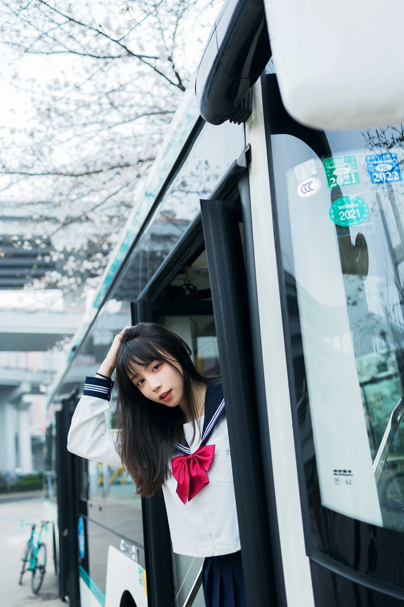 [YITUU艺图语] 2022.05.10 街边的春 贰加六 [22P/229MB]
