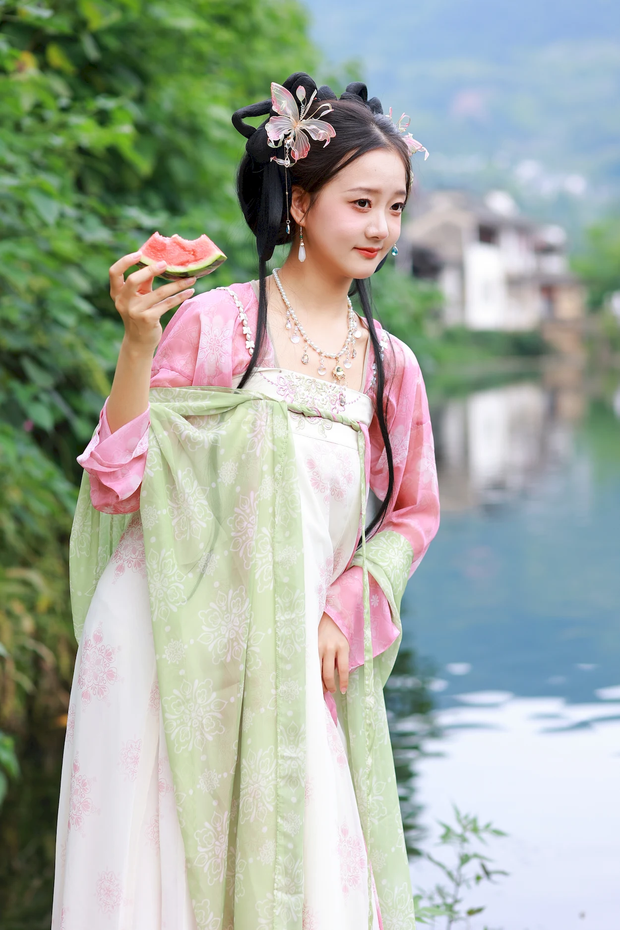 [YITUYU艺图语]2023.06.21 江南夏日 柚二白白[28+1P/187MB]