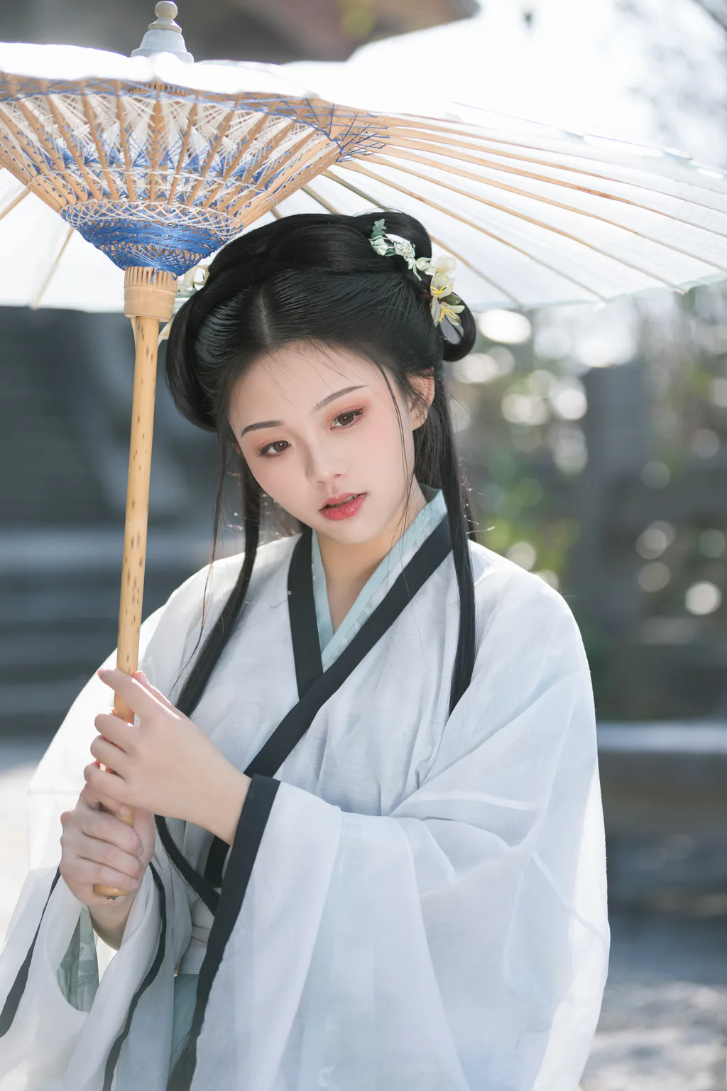 [YITUYU艺图语]2023.04.26 秋怀 小谨 [32+1P/478MB]
