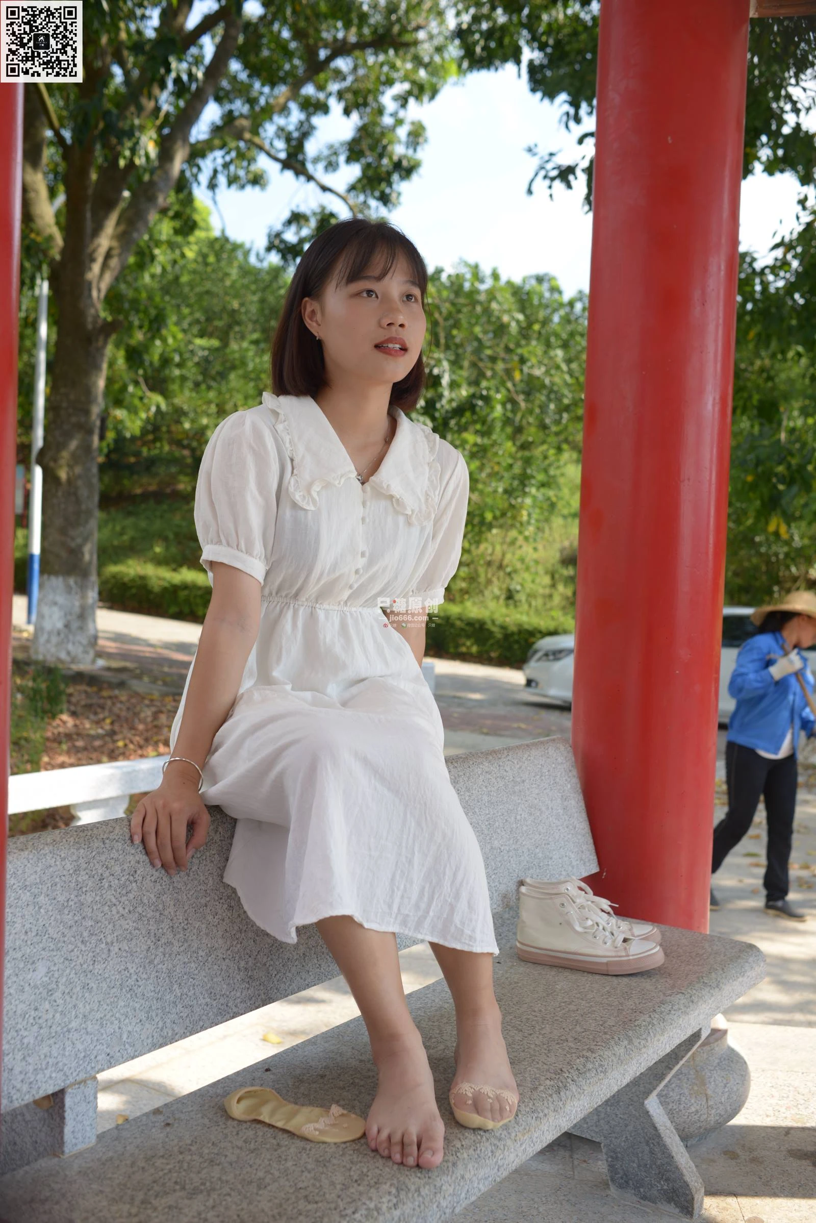 只糖棉袜 NO.483 双双 – 花季雨季 [76P/349MB]