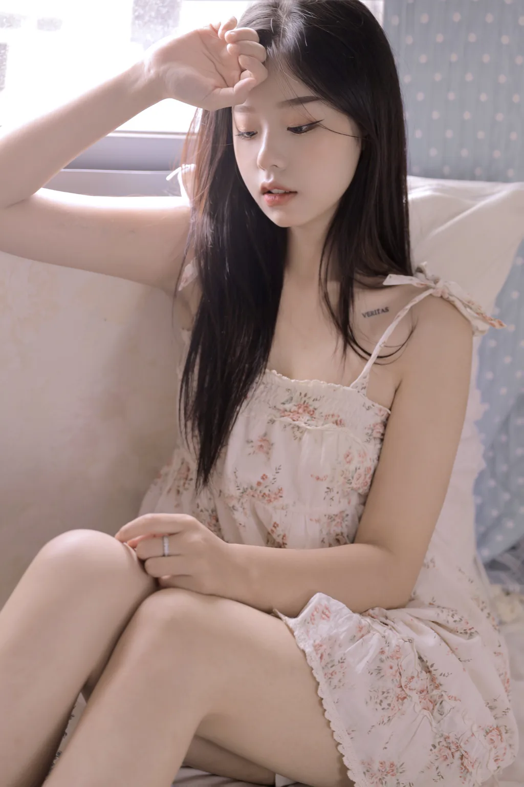 [YITUYU艺图语]2023.03.18 碎花女孩 丽丽[24+1P/164MB]