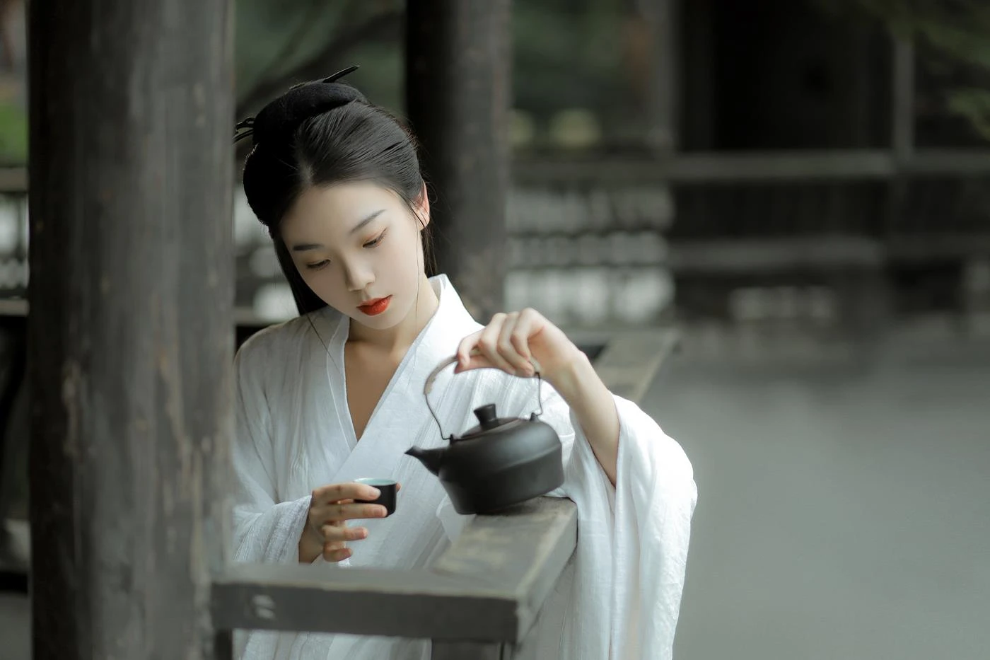 [YITUYU艺图语] 2022.02.03 白茶无事别清欢 一方伊人yi [25P/212MB]
