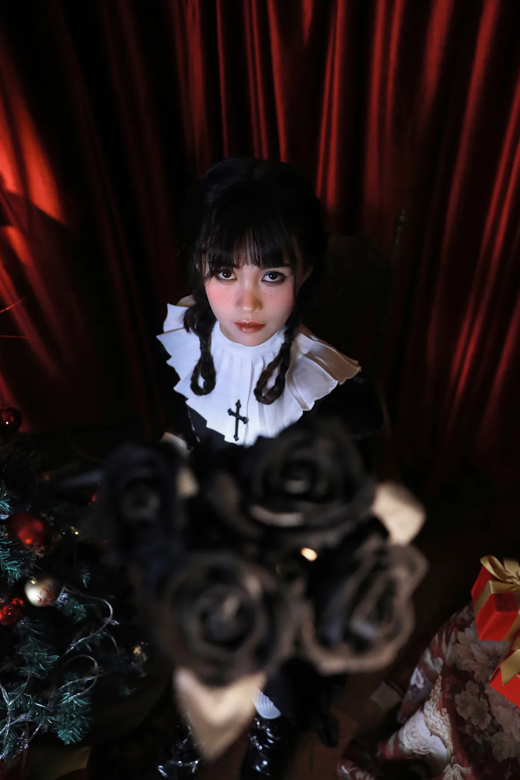 [YITUYU艺图语]2023.01.13 暗黑圣诞 青霜鹅[21+1P/218MB]