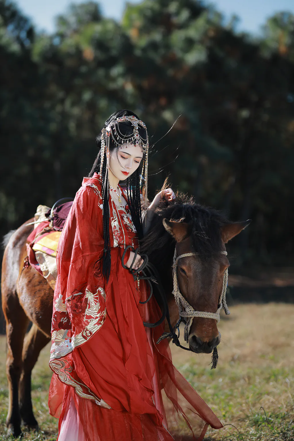 [YITUYU艺图语]2023.01.13 夕阳流火风舞沙，落日余晖映彩霞 吾岁[23+1P/461MB]