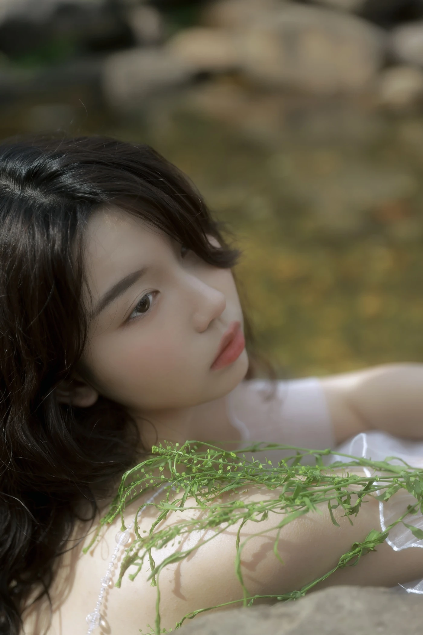[YITUYU艺图语] 2022.06.07 回到森林 不齐 [25P/138MB]