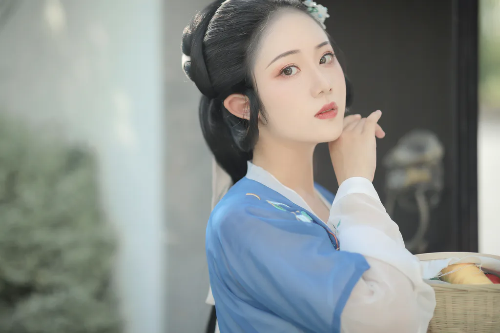 [YITUYU艺图语]2023.04.08 鸳鸯绣 沉诗思[21+1P/420MB]