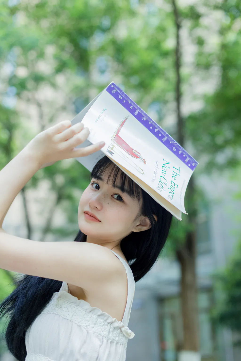 [YITUYU艺图语]2023.04.16 绿色心情 小怡美眉cute[29+1P/272MB]
