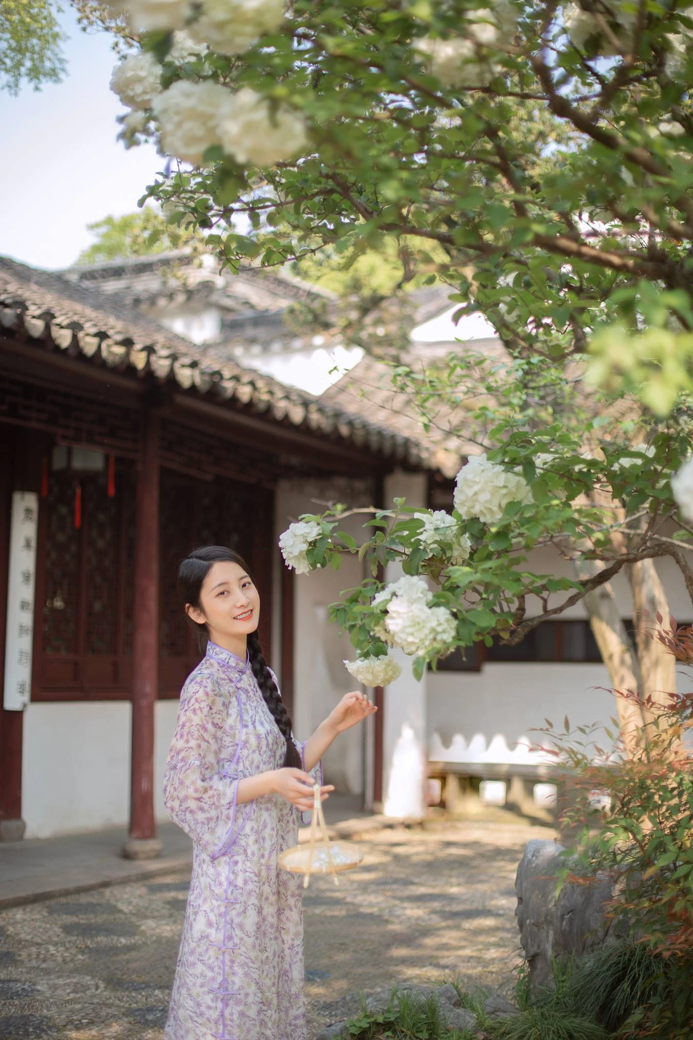 [YITUU艺图语] 2022.03.24 穆穆清风至 五月的三花猫 [29P/136MB]