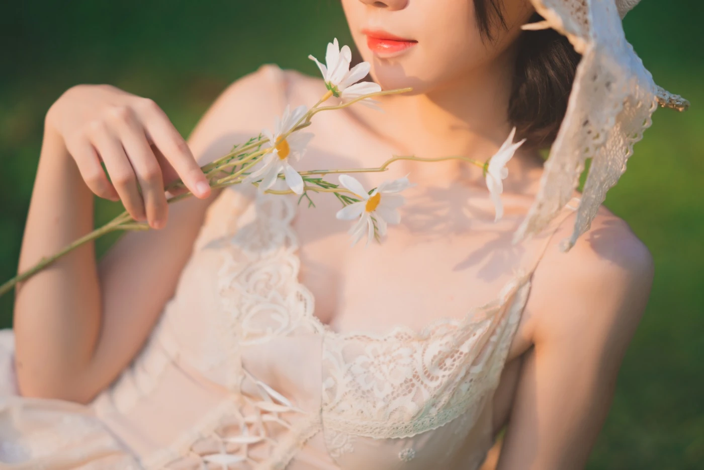 [YITUYU艺图语] 2022.06.09 贩卖黄昏 花柒Hana [26P/456MB]
