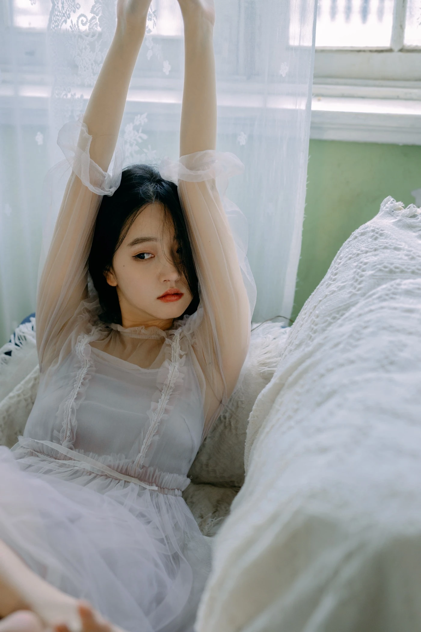 [YITUYU艺图语] 2022.06.22 紫色的纱 幽灵胡子 [22P/288MB]