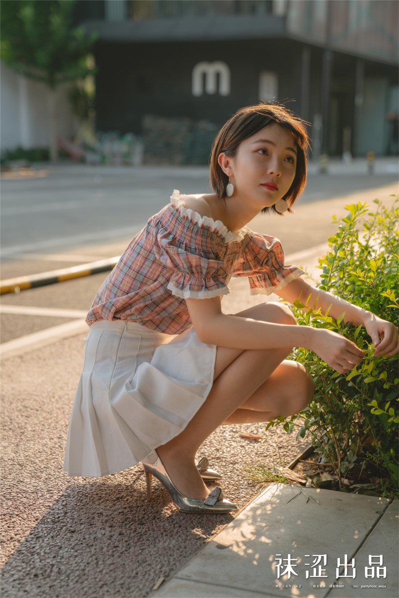 袜涩写真 VOL.073 暖暖~ 田园风百褶裙 [50P/239MB]
