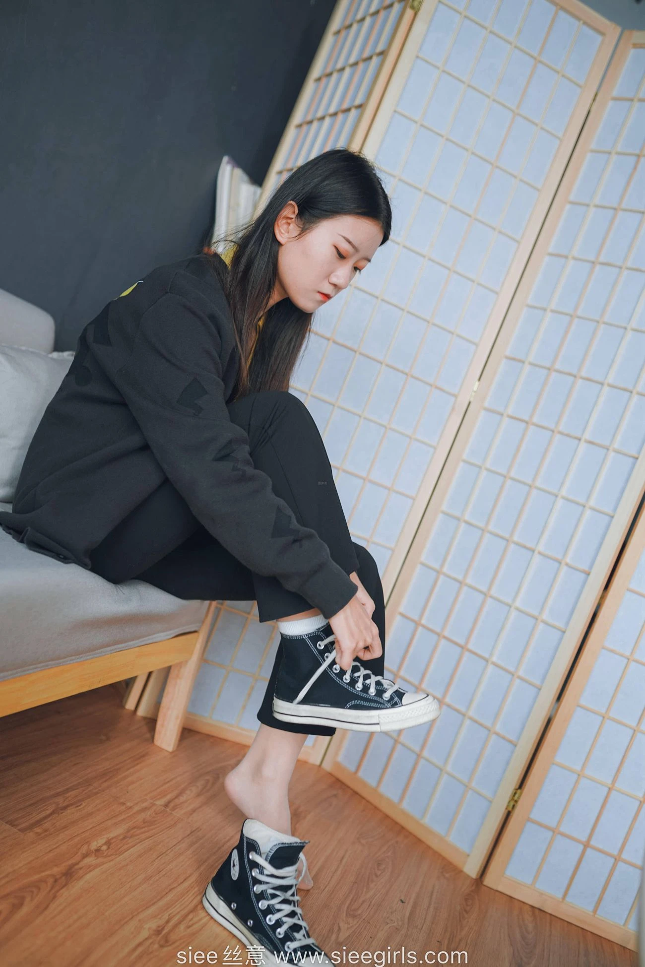 [SIEE丝意] NO.475 新人岚岚～帆布鞋 [91P/159MB]