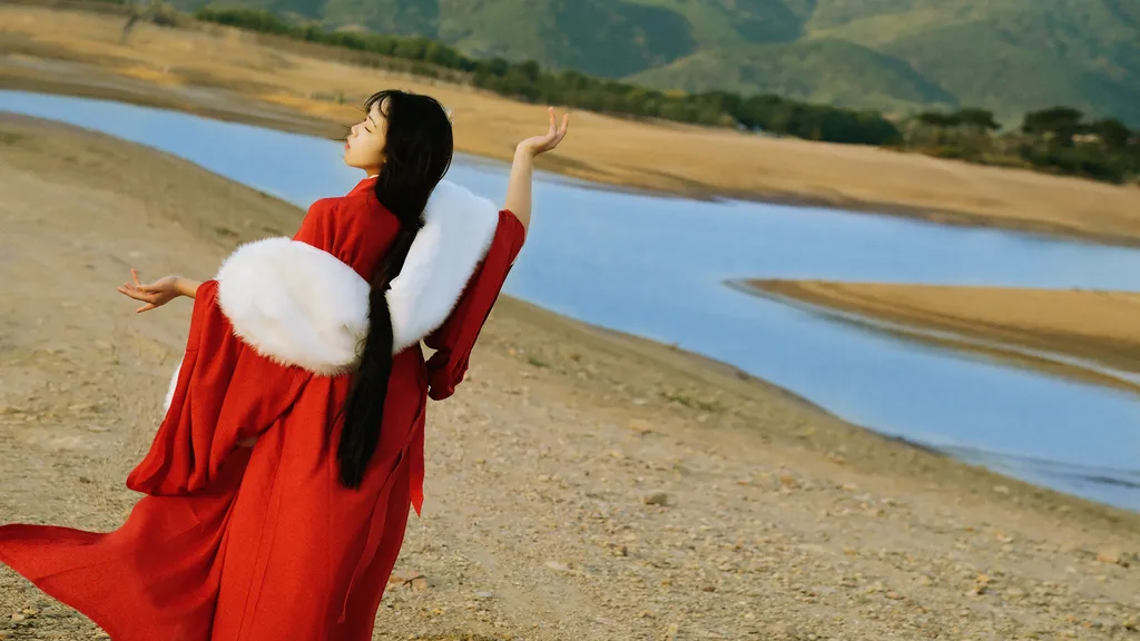 [YITUYU艺图语]2022.12.04 忘川 会下雪的小仙女[24+1P/507MB]